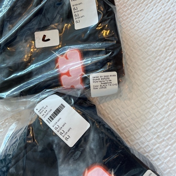 NEW 'Try Me' cropped shorts  by Sami Ryan black tie dye Size L - Picture 7 of 13